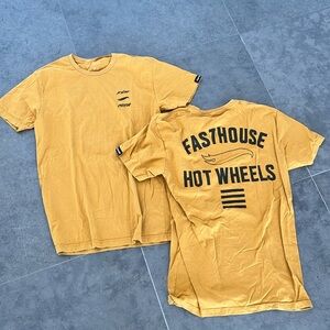 Hot Wheels FAST HOUSE Crew tee. Size M.